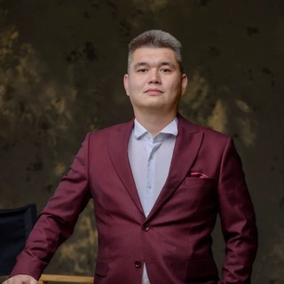 Макар так видит